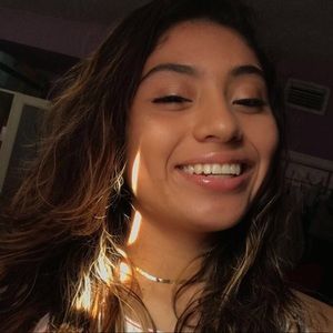 Meet your Posher, Nidia